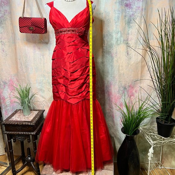 📌Rich's Apperel Lady in Red Eye-Catching Prom - Formal - Ball Gown - Picture 7 of 16